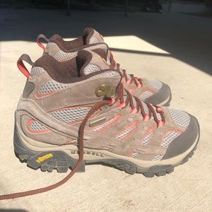 Merrell Women's Moab 2 Mid Waterproof